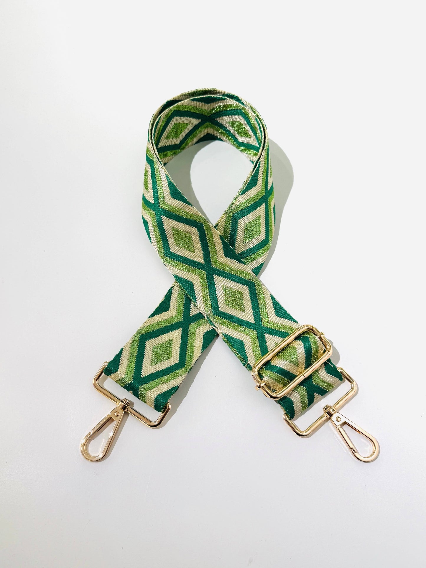 Diamond bag strap adjuster detail